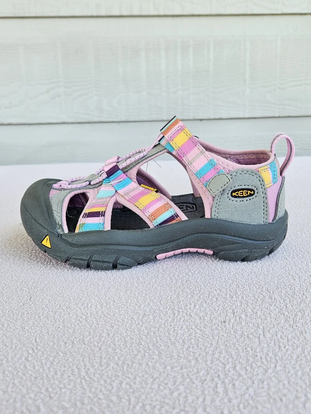 Keen Venice H2 Youth Kids SZ 13 Pink Stripe Pastel Rainbow Sandals Water Shoe